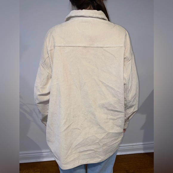 Button up shirt - Picture 2 of 3